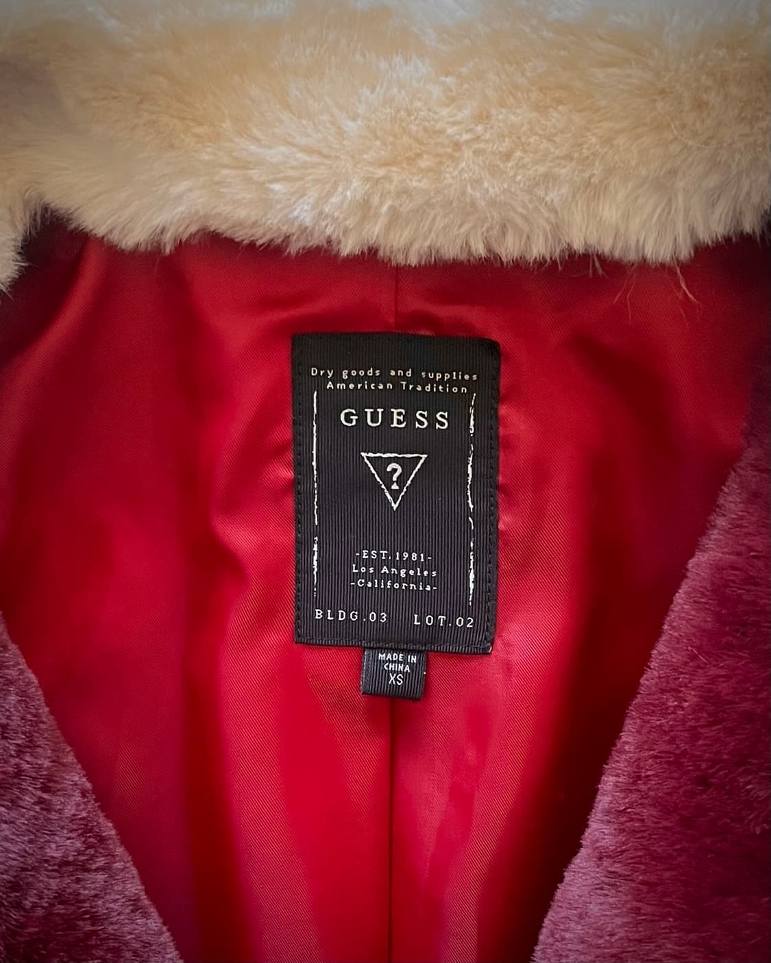 GUESS 2016 Season Star Pattern Fur Coat 상품이미지8