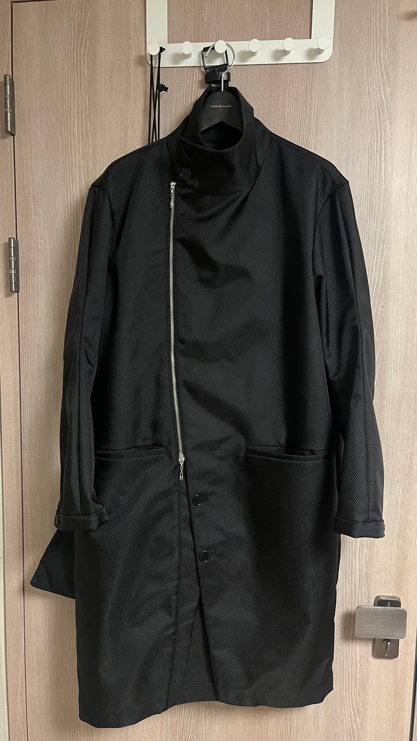 인사이드더이모션 코트 상품이미지1