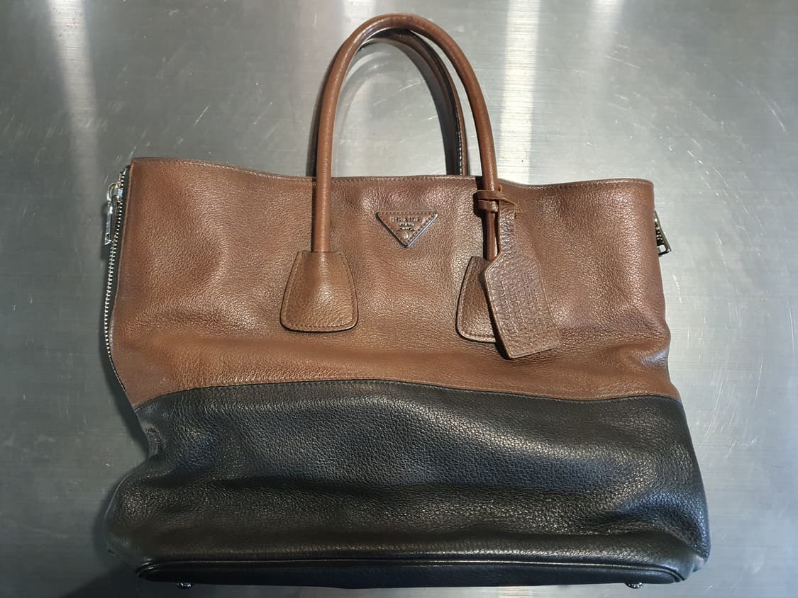 프라다 가죽 도트백 상품이미지1