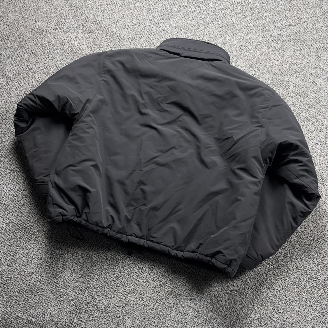 유니폼브릿지 프리마로프트 그레이 패딩 상품이미지3