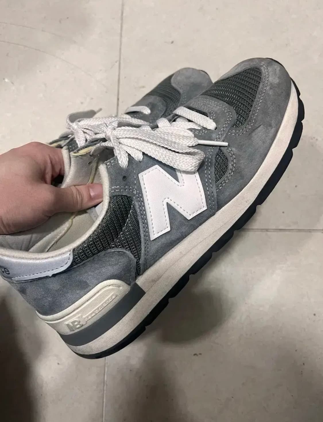 뉴발란스 990v1 메이드 인 USA 그레이 화이트 245 상품이미지2