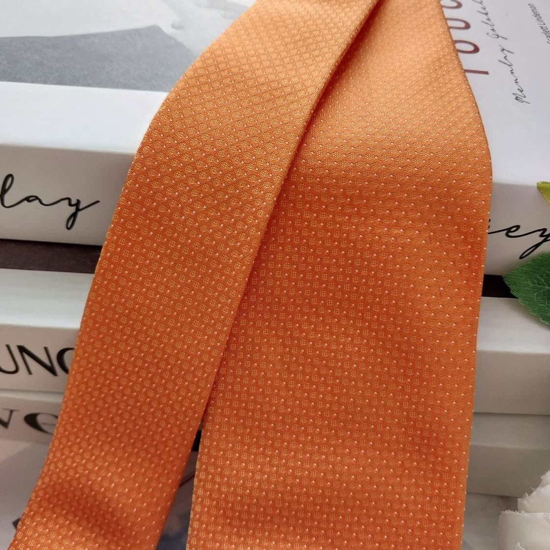 휴고보스 실크 오렌지 미세 도트 슬림 넥타이 7.7cm A등급 K1255 상품이미지3