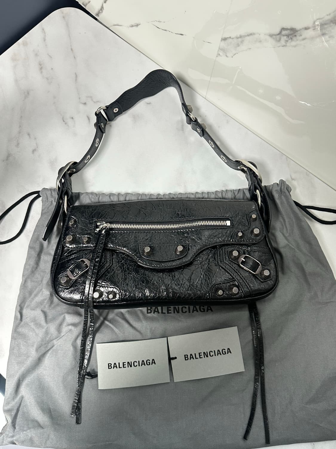 [S급 정품] 발렌시아가 르카골 슬링백 스몰 블랙 상품이미지6