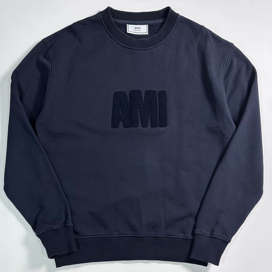 아미 로고 맨투맨  상품이미지1