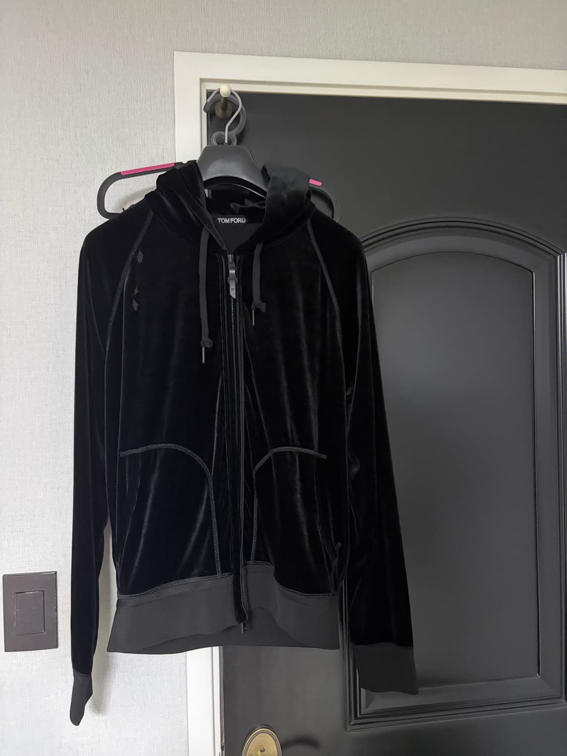 톰포드 벨루어 트레이닝 셋업 상품이미지2