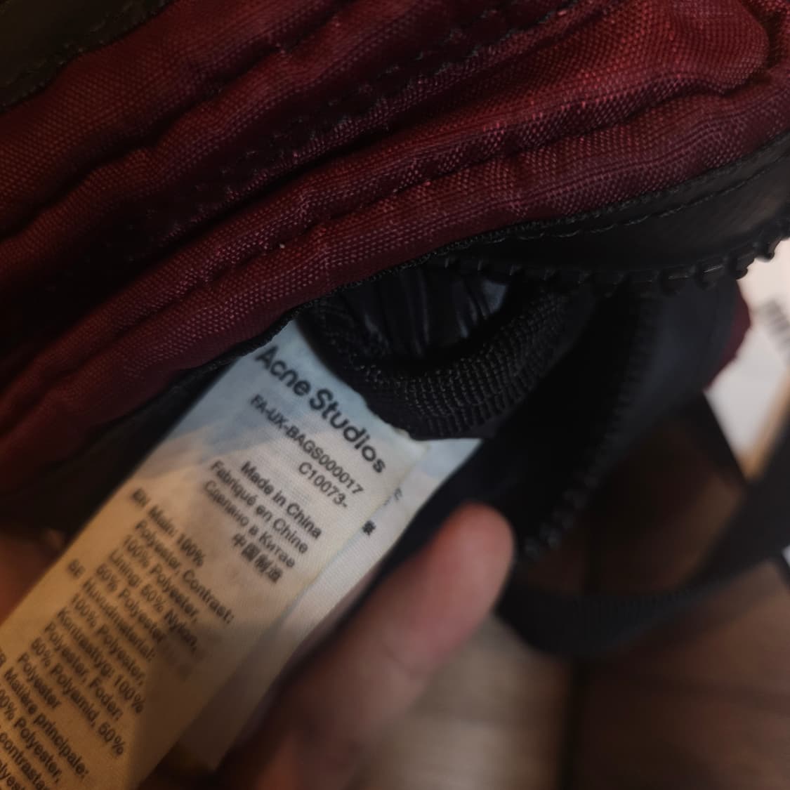 아크네스튜디오 이모지 크로스백 상품이미지6