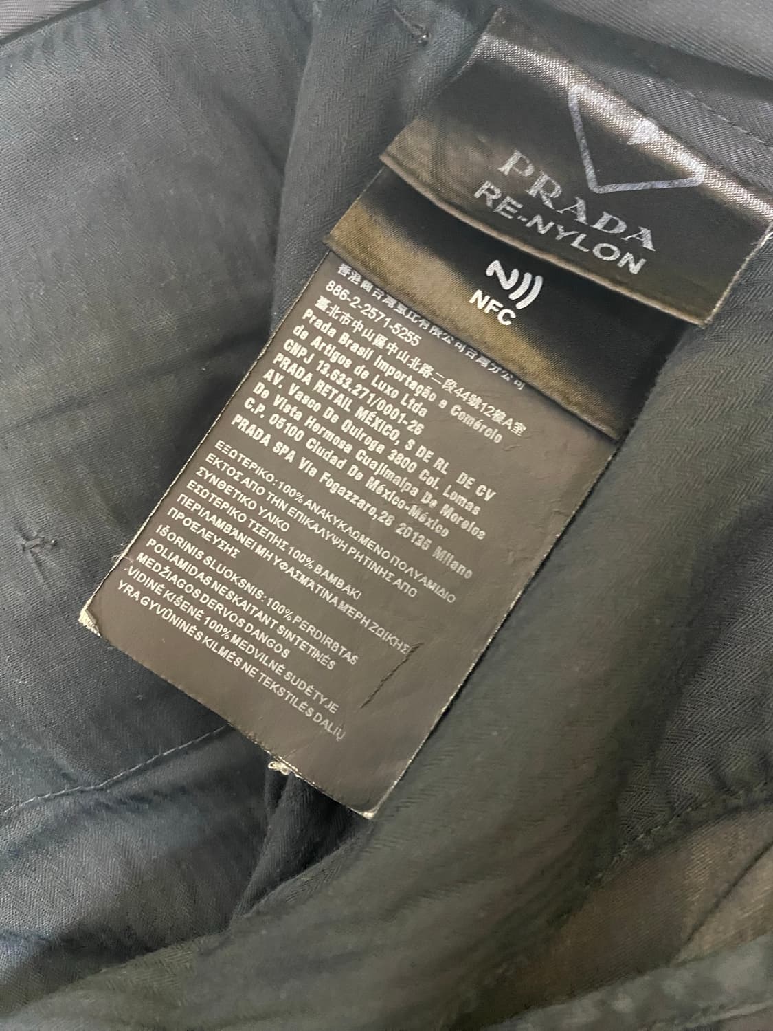 프라다 리나일론 버뮤다 팬츠 / 48 / 사용감 상품이미지8