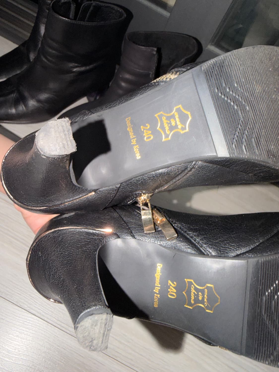 갸루 블랙 레더 앵클 벨트 힐 부츠 상품이미지7