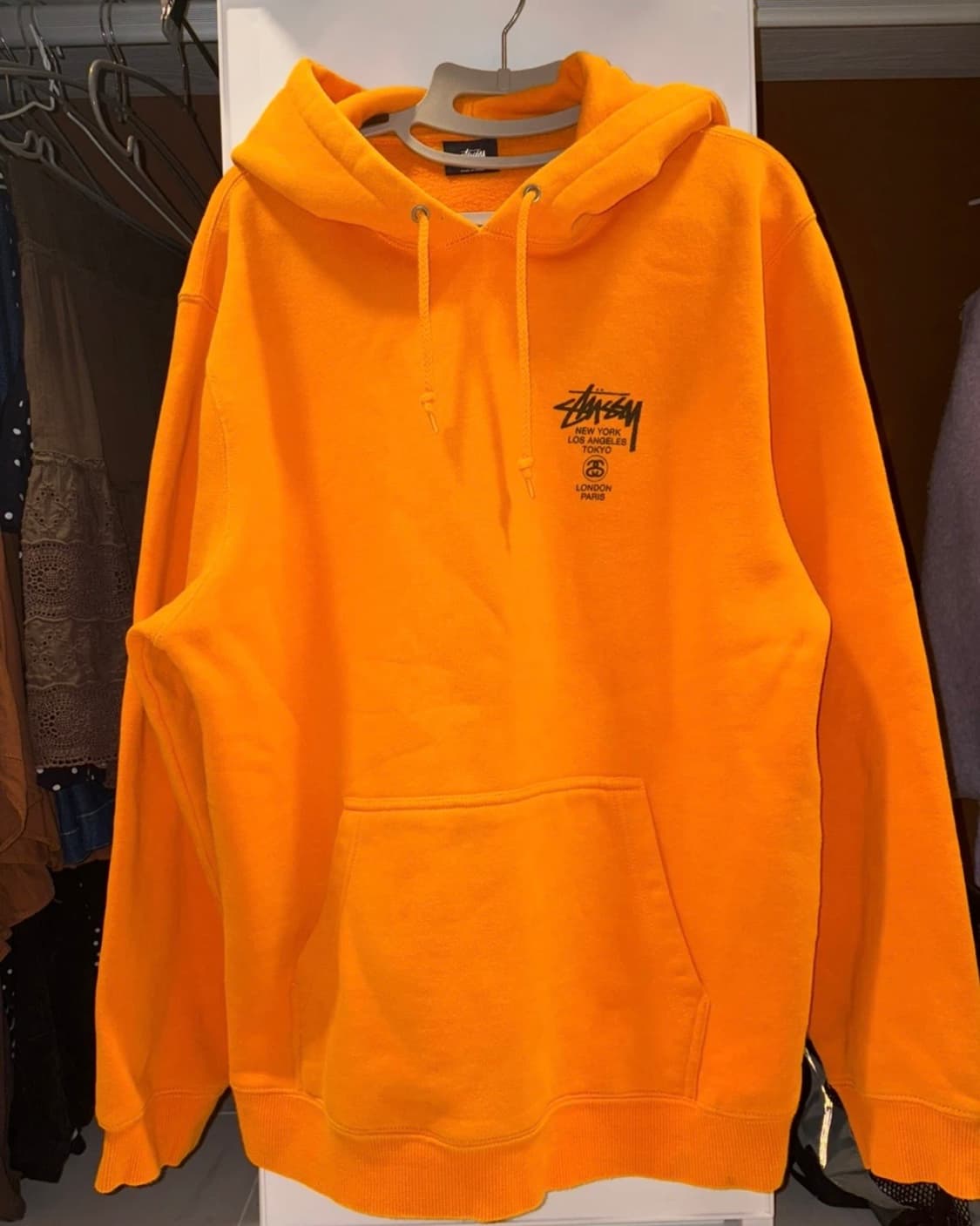 스투시 월드투어 풀 오버 후드티 상품이미지1