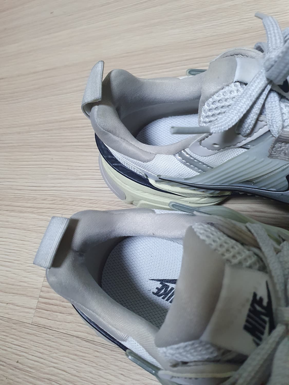 나이키 v2k 런 운동화 235 상품이미지8