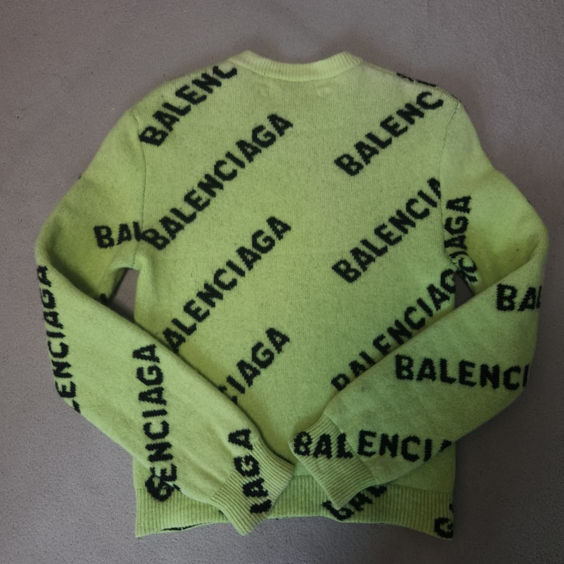 [M/정품] 발렌시아가 멀티로고 니트 상품이미지3