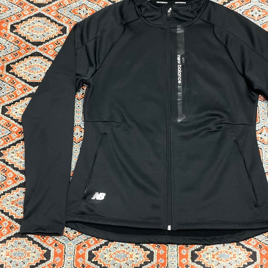 뉴발란스 블랙 기모 테크플리스 후드집업 여성95 상품이미지3