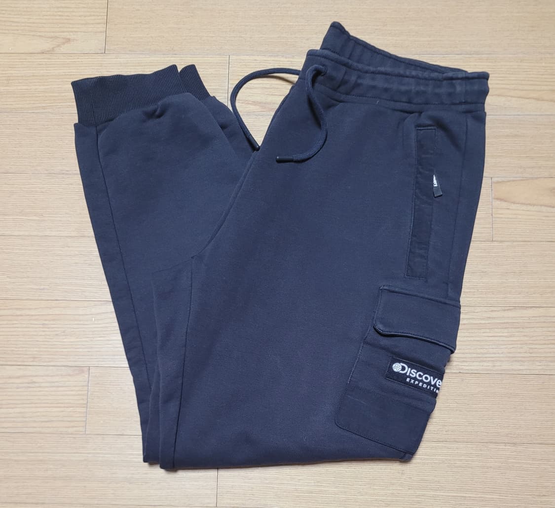 디스커버리 카고 트레이닝복하의

 상품이미지1