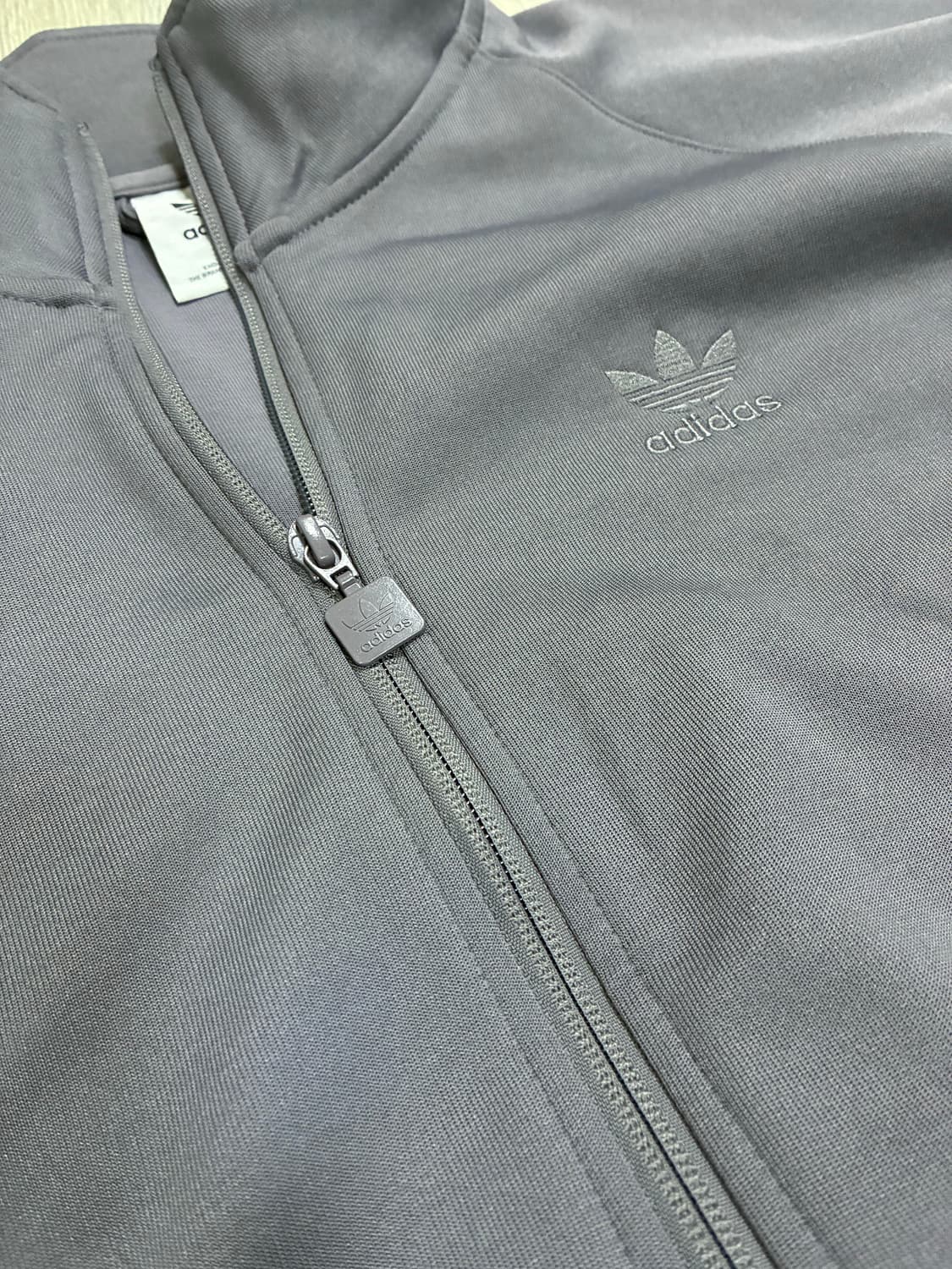 아디다스 리카이브 트랙탑 트레이스 그레이 상품이미지5
