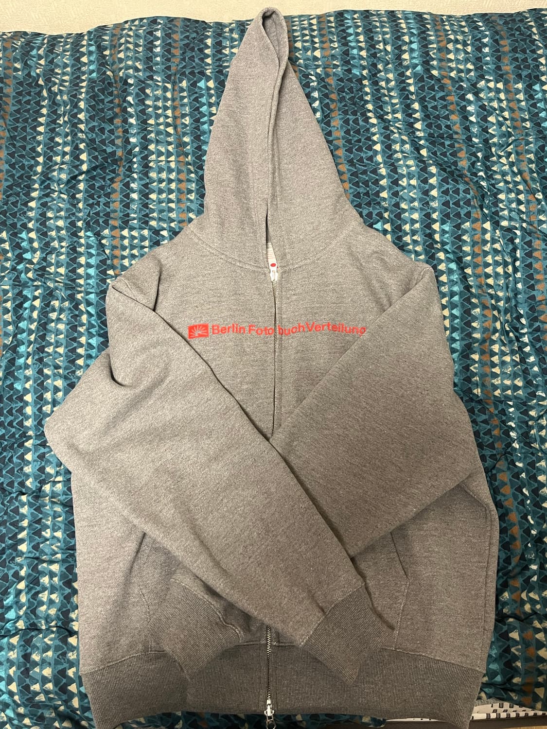 베를린포토북 BFV 센터 로고 후드집업 다크 그레이 상품이미지6