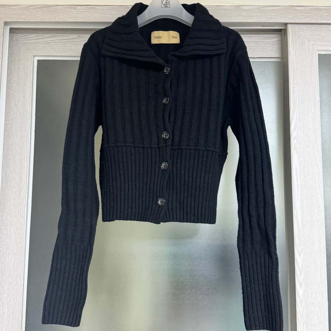 마뗑킴 세미 크롭 니트 버튼 가디건 상품이미지4