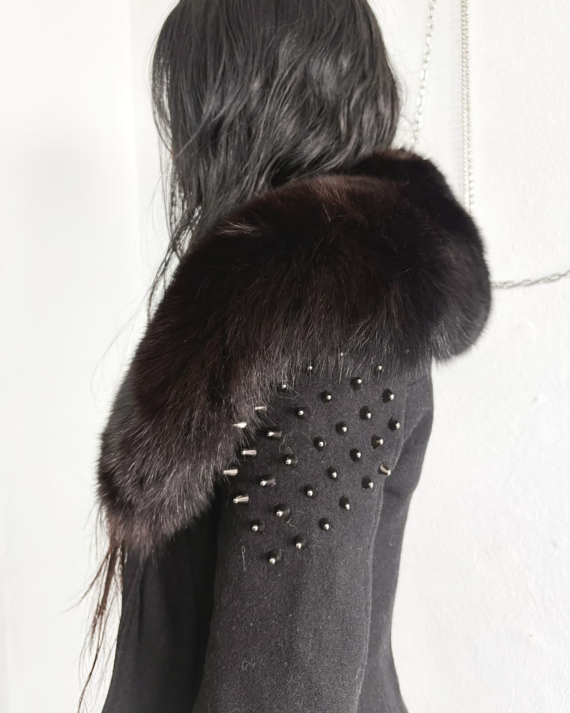 rare* 필립플레인 폭스퍼 칼라 레더슬리브 스터드 롱코트 상품이미지3