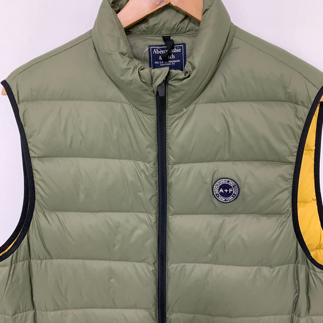 아베크롬비 빈티지 패딩 베스트 조끼 카키 남성 M 상품이미지2