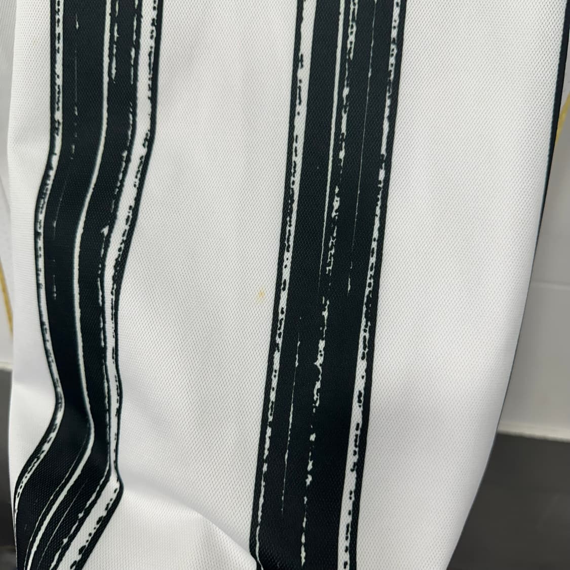 20-21 유벤투스 홈 디발라 유니폼 상품이미지4