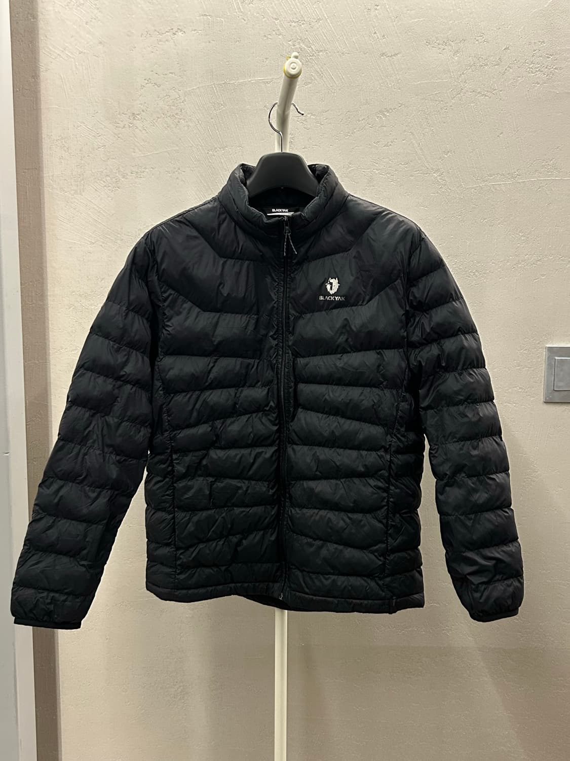 블랙야크 경량 패딩 블랙 상품이미지2