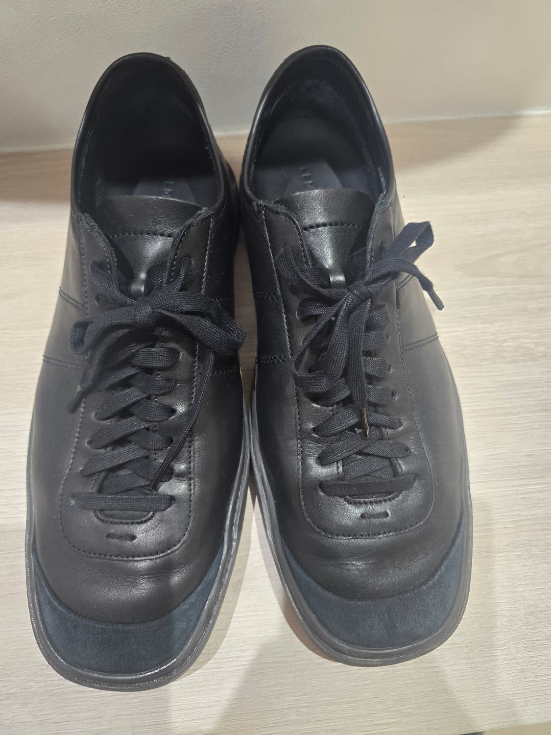 르메르 리놀륨 스니커즈 42 상품이미지1