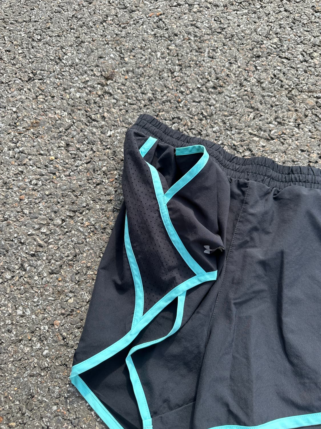 [M] 언더아머 여성 하늘 사이드라인 러닝 쇼츠 반바지 상품이미지4