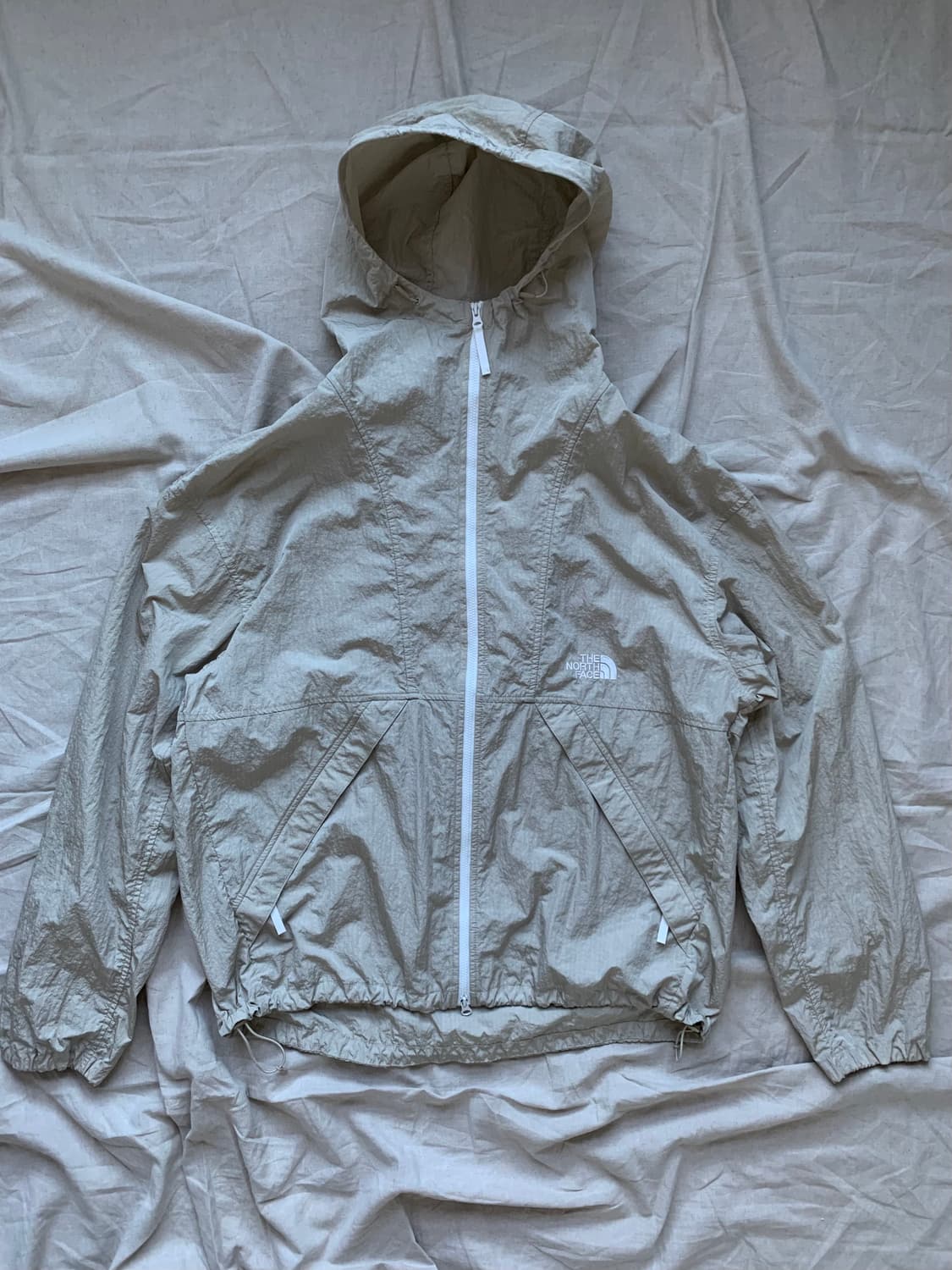 노스페이스 로고 나일론 베이지 바람막이 자켓 상품이미지5