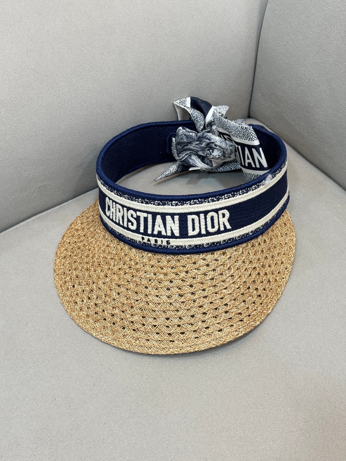 새상품급 디올 오션 미차 스카프 썬바이저 햇 캡  상품이미지1