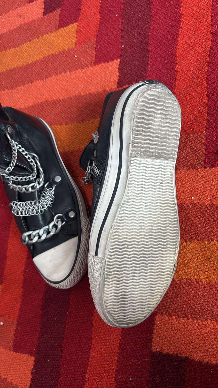 Limited Edition Chained Sneakers 상품이미지6