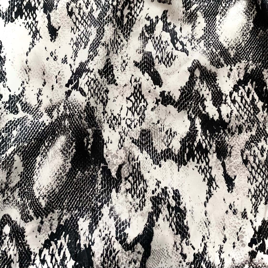 Semantic Design phyton shirt  상품이미지3