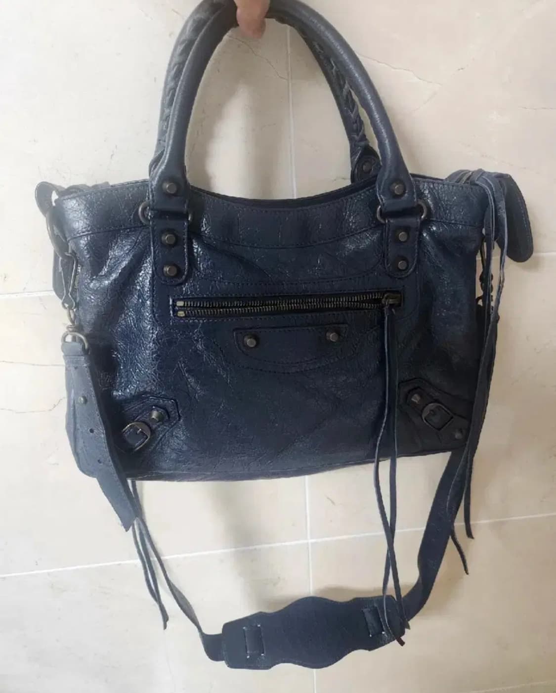 발렌시아가 시티백 네이비 상품이미지1