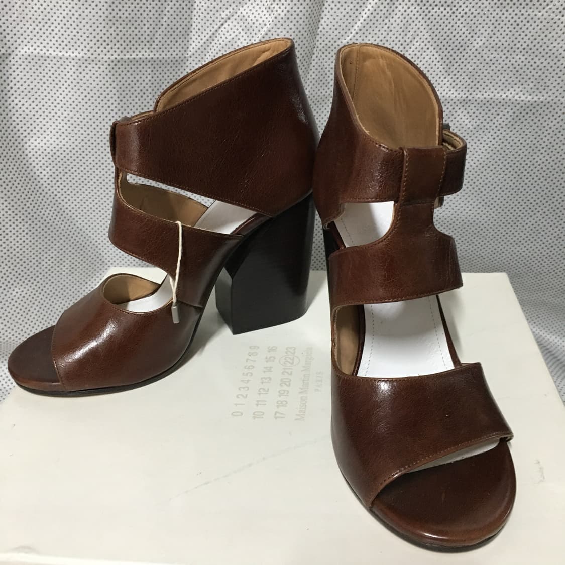 Maison Martin Margiela Brown sandals 상품이미지1