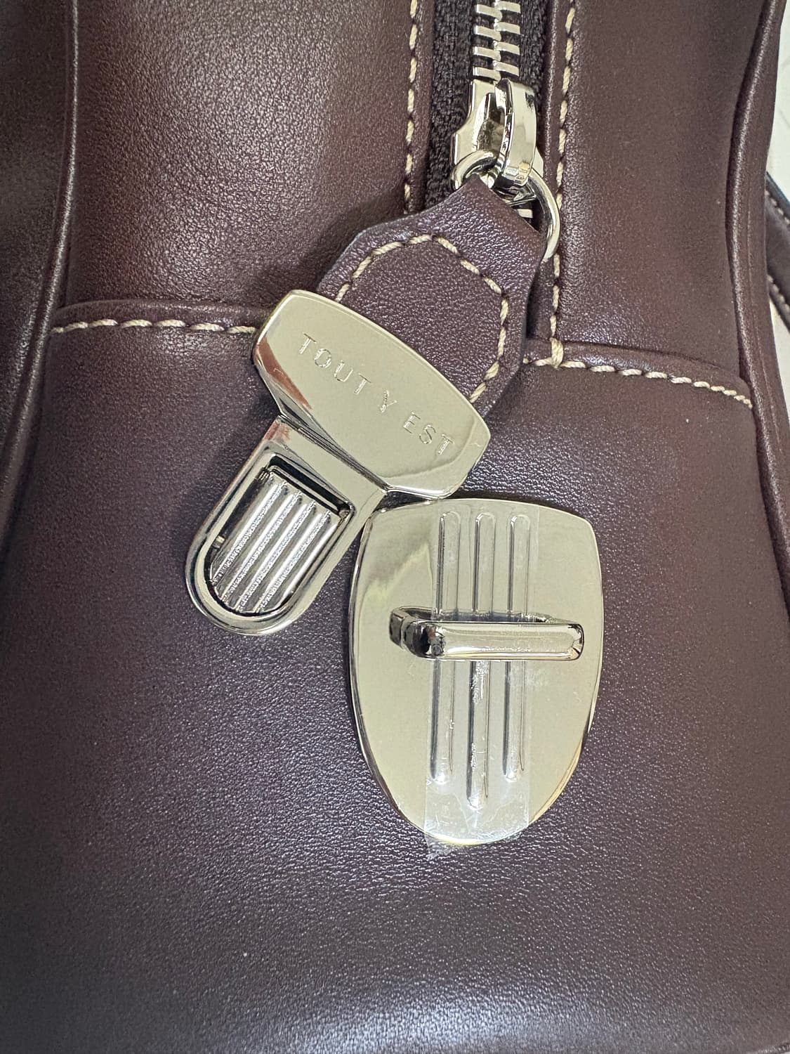 투티에 로케백 롱핸들 브라운 상품이미지3