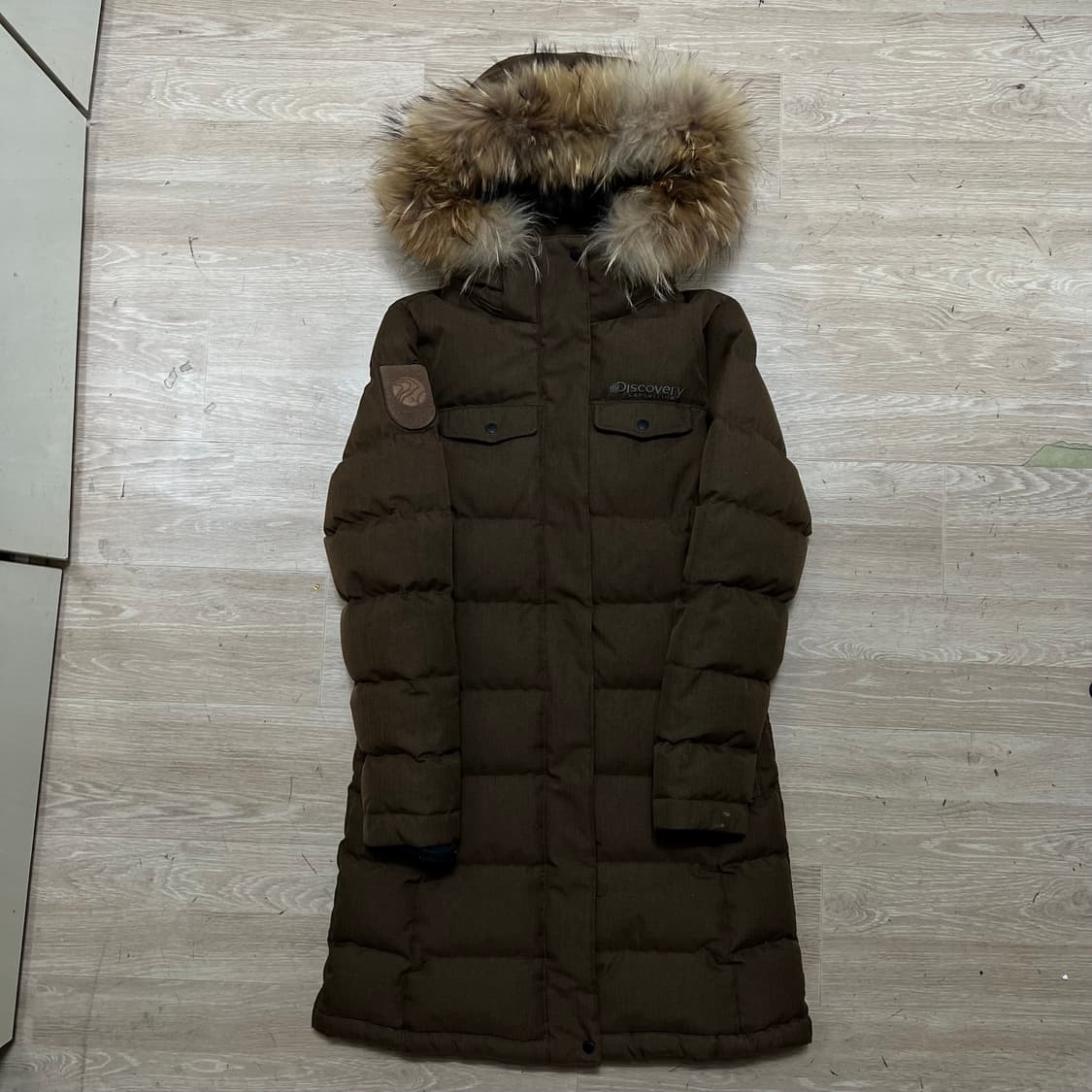디스커버리 여성 퍼후드 구스다운 롱 패딩 점퍼 [브라운] M/95 상품이미지1