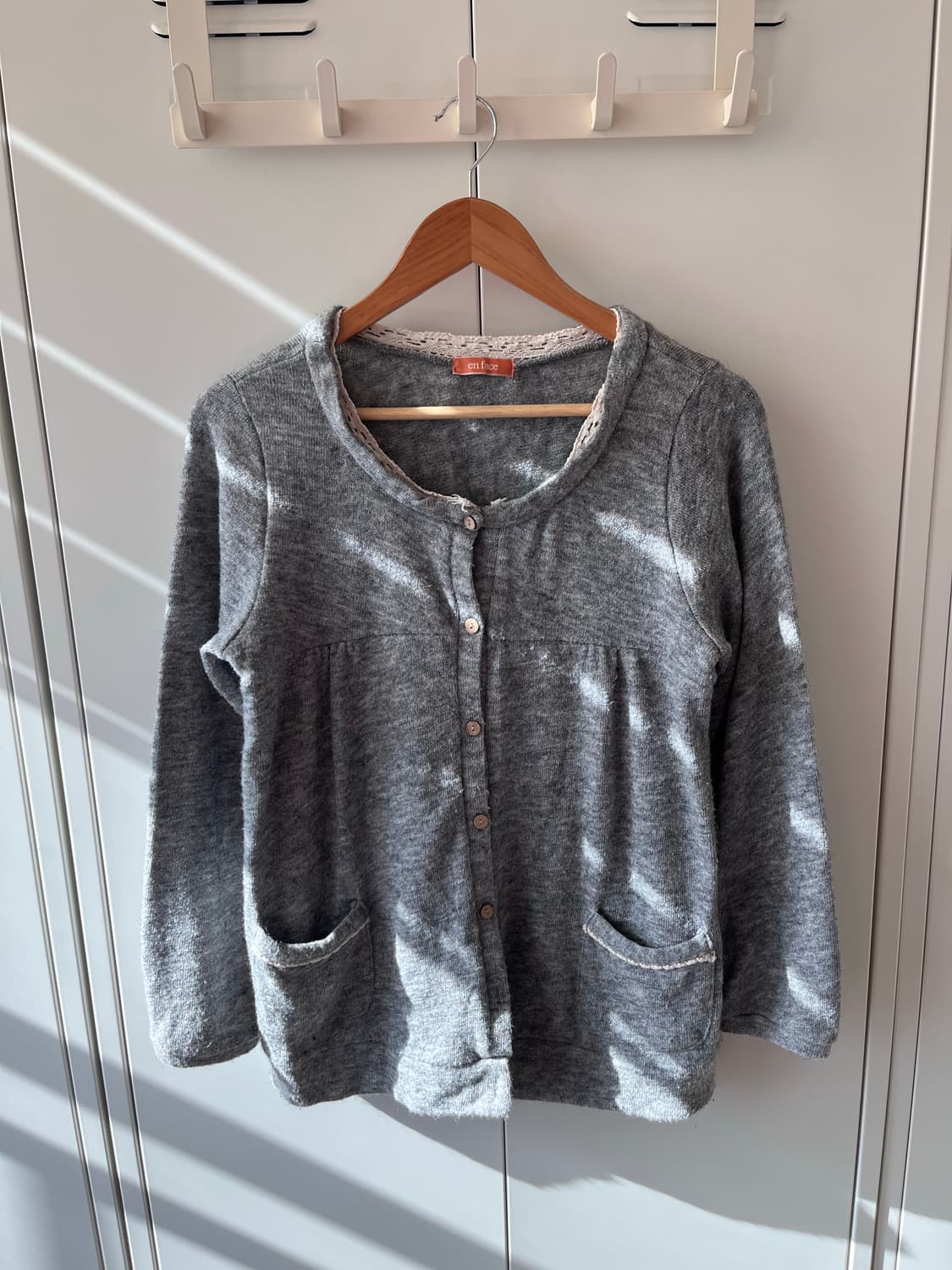 en face 레이스 그레이 셔링 니트 가디건 상품이미지8