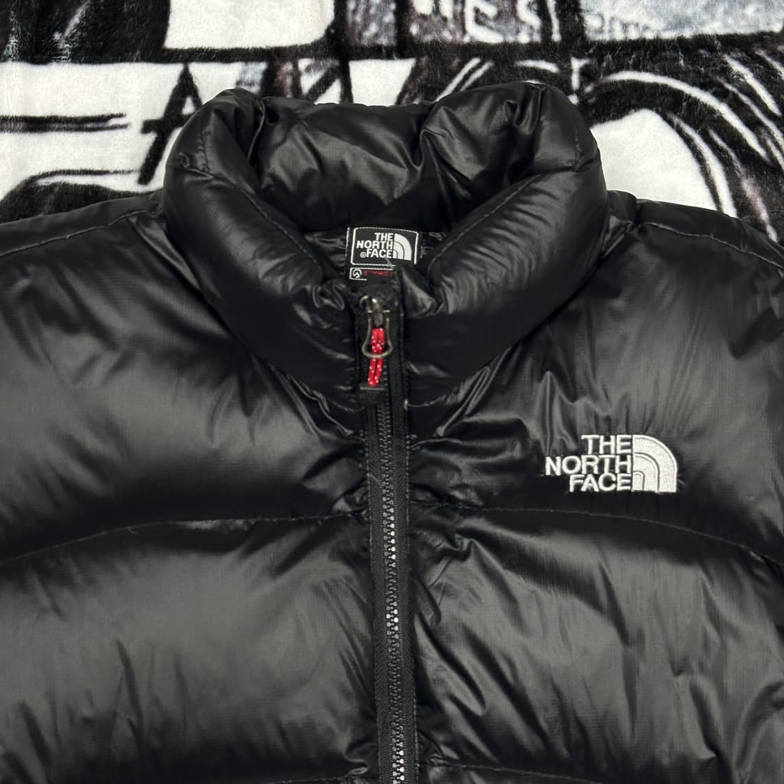 노스페이스 블랙 써밋 아콘카구아 다운패딩 상품이미지3