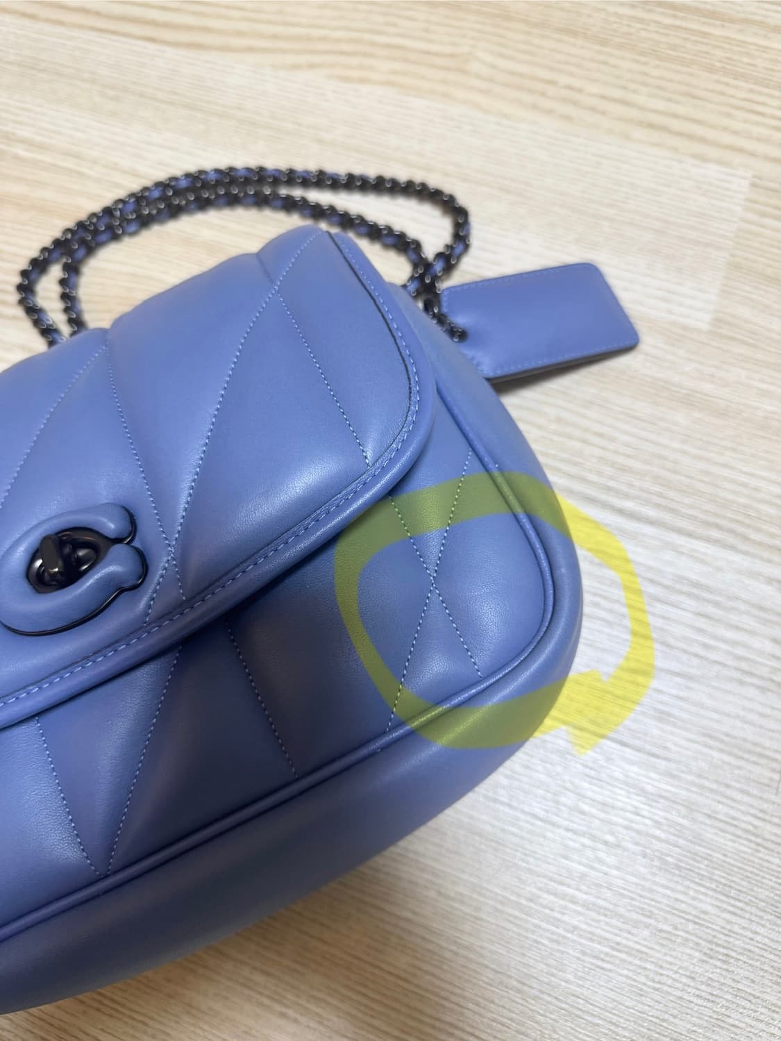 코치 매디슨 퀼팅 필로우 상품이미지8