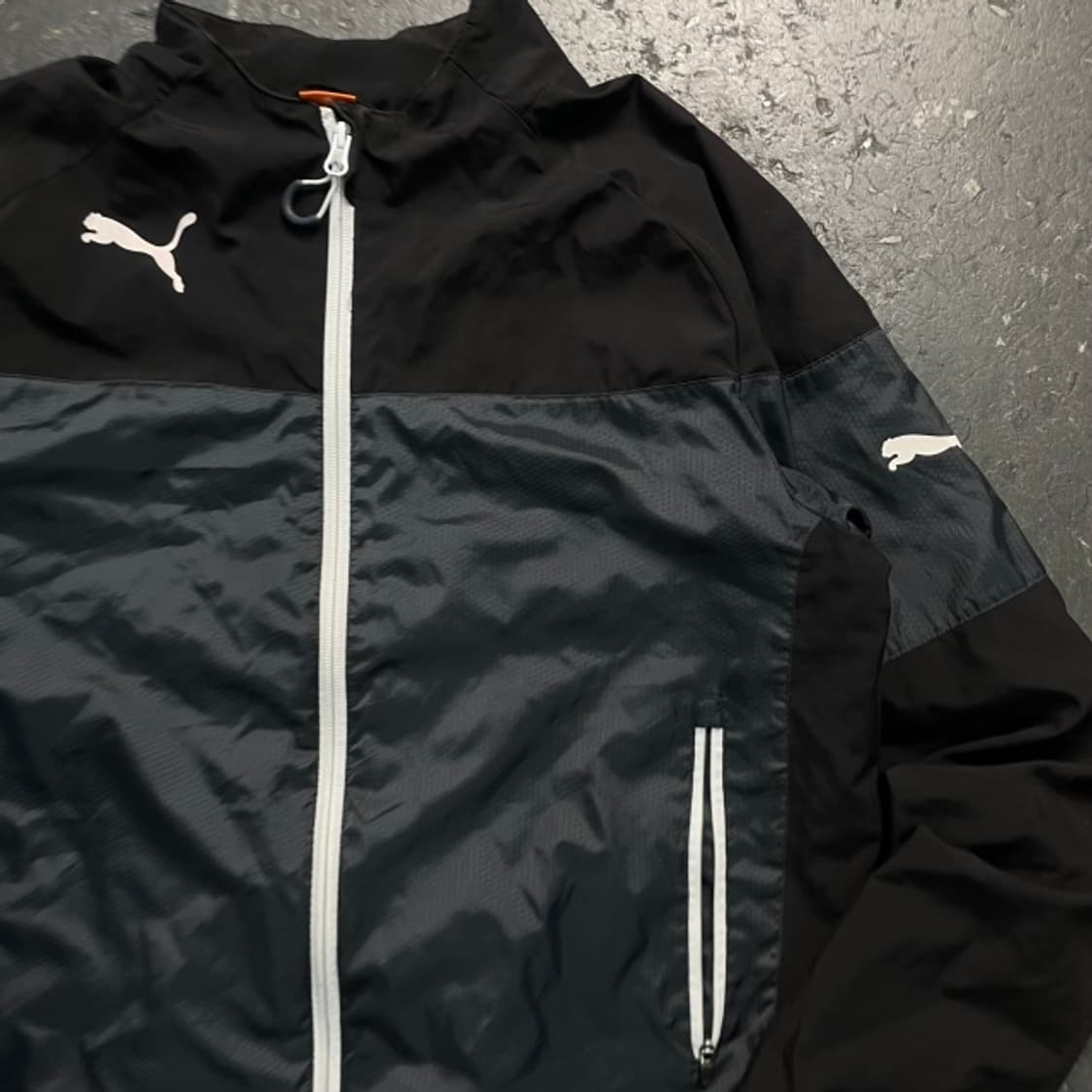 100 푸마 바람막이  상품이미지2