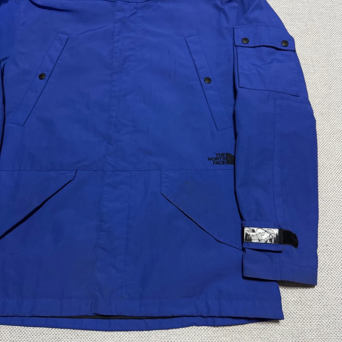 노스페이스 화이트라벨 사이드로고 바람막이 상품이미지2