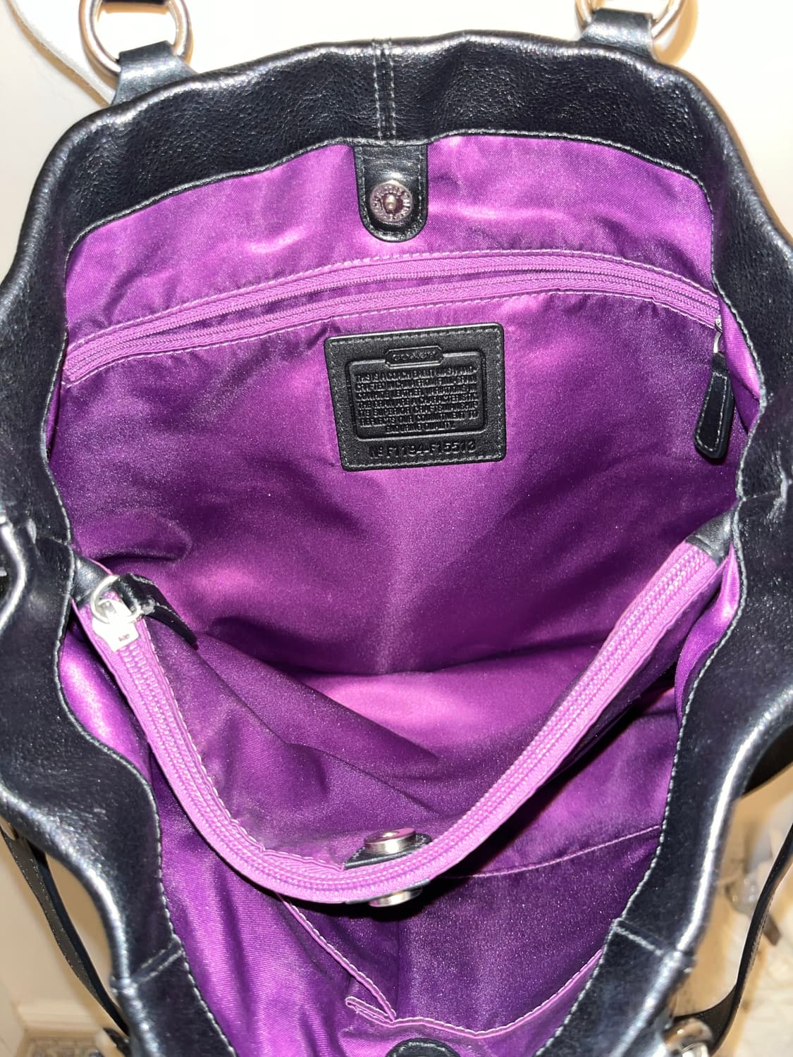  📦Coach Basic allblack shoulder bag 상품이미지8