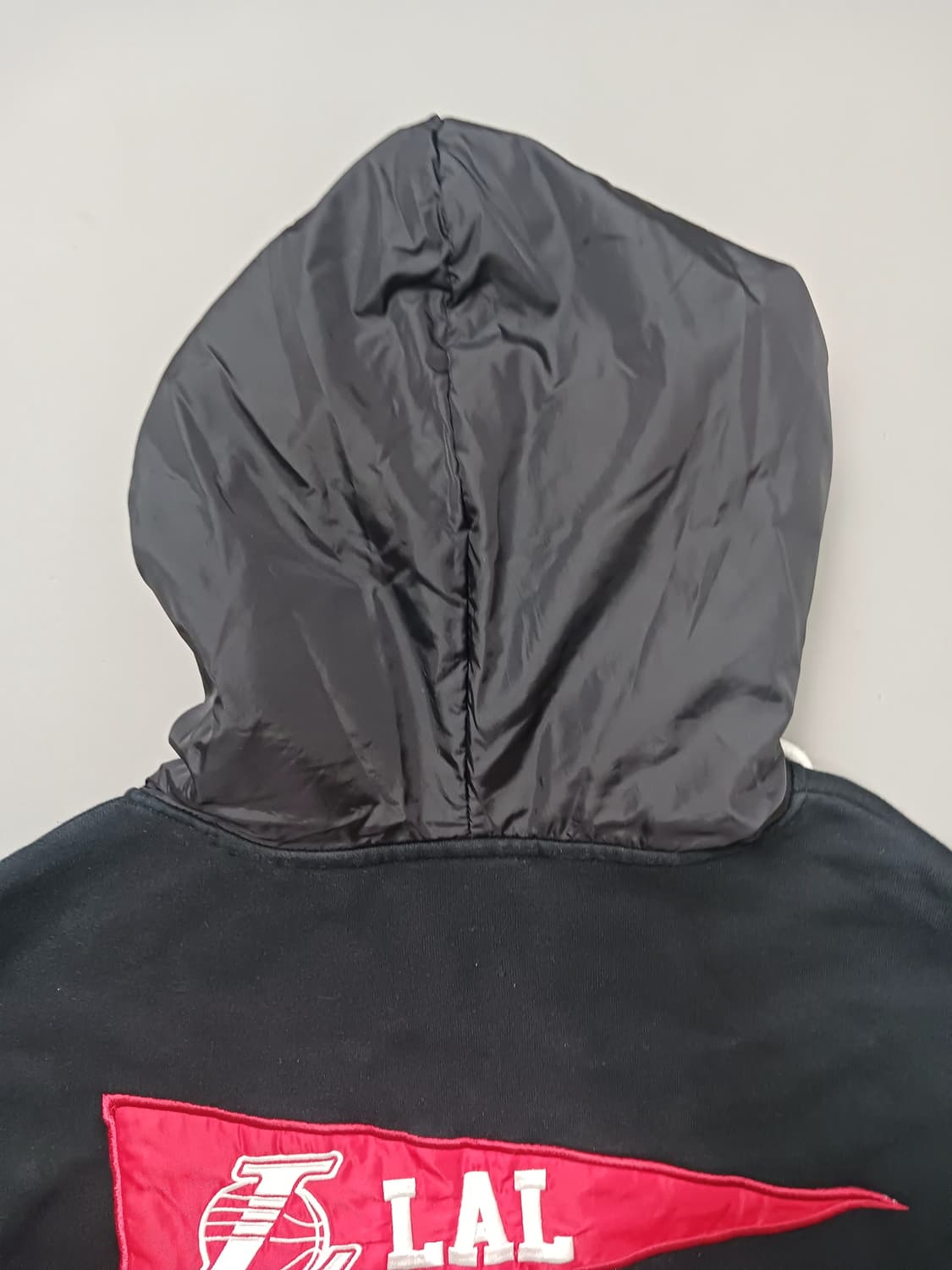 [L] NBA LA 레이커스 패치 후드티 블랙 상품이미지7