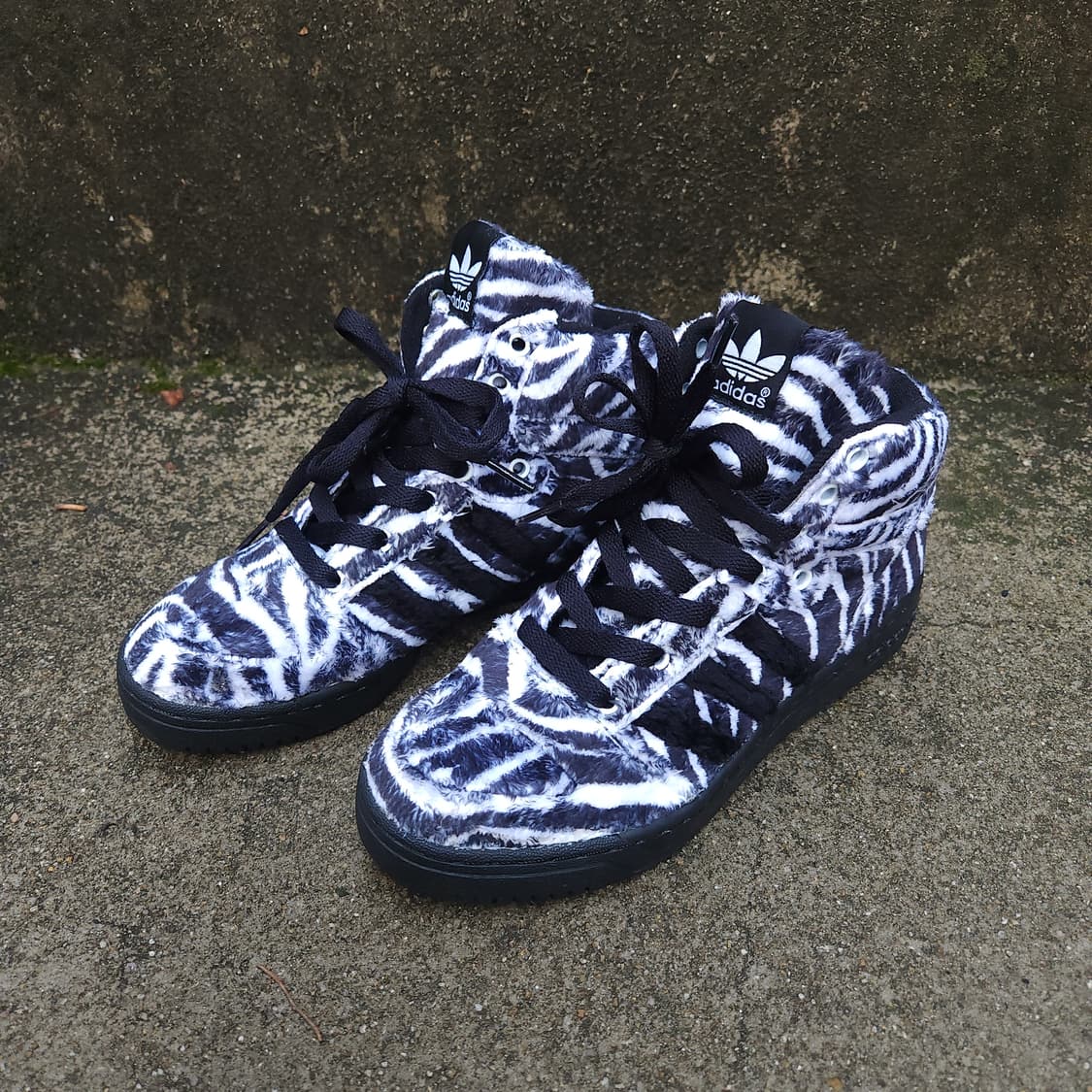 [225] 아디다스 x 제레미스캇 지브라 스니커즈 상품이미지1