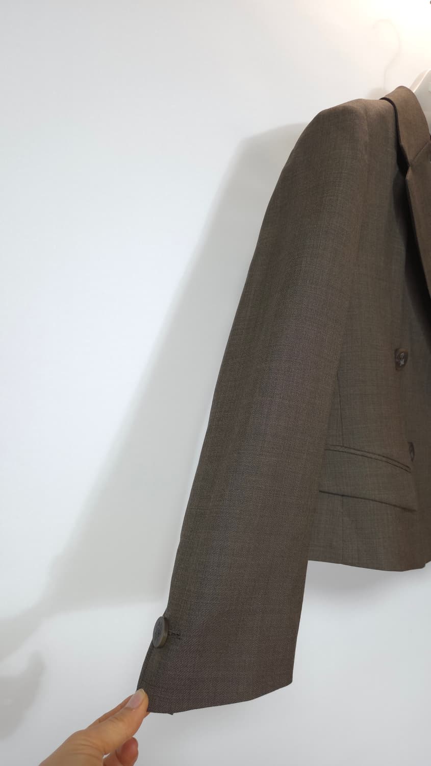 한섬 타임 2022 이태리 톨레뇨 백슬릿 더블 크롭 자켓 F 사이즈 상품이미지5