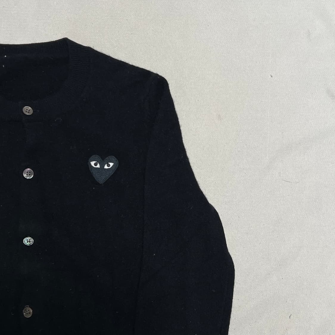 L 꼼데가르송 블랙 하트 로고 여성용 가디건 상품이미지1