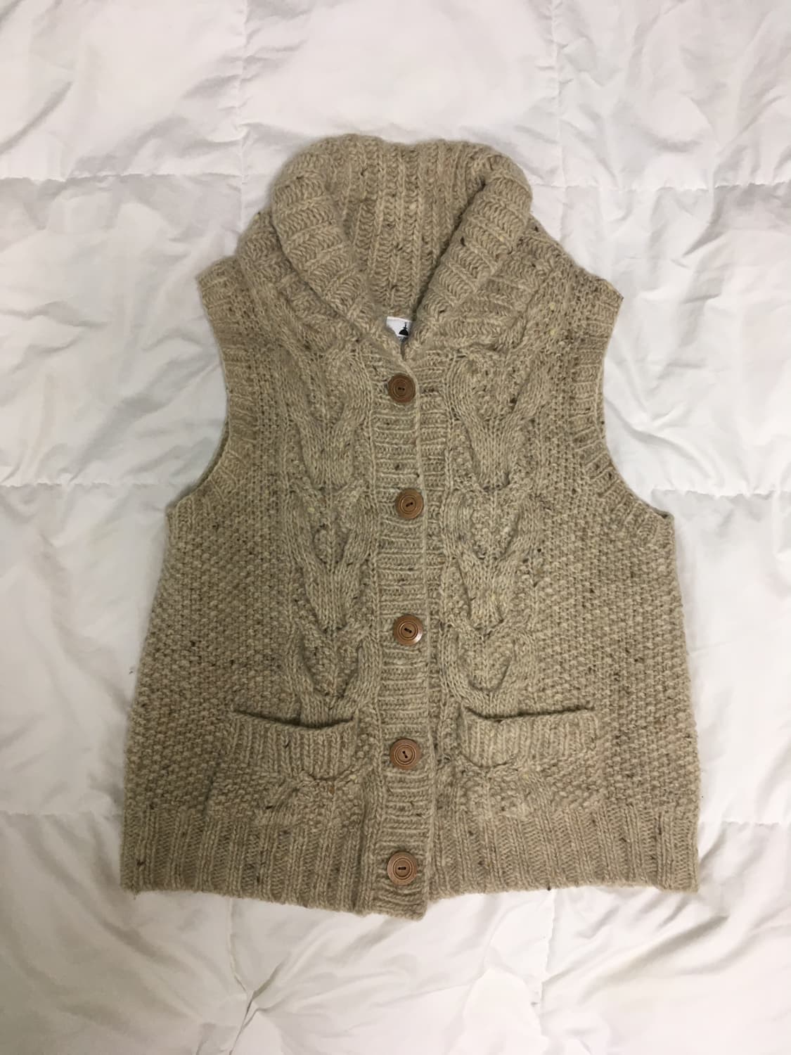 일본빈티지 모리걸 하구미st 우드단추 꽈베기 니트 조끼 상품이미지1