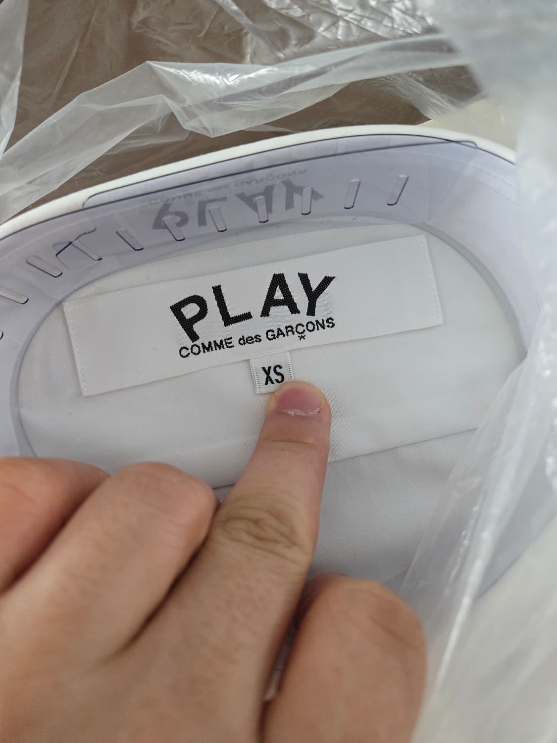 꼼데가르송 PLAY 긴팔 셔츠 XS (95) 화이트 판매 상품이미지2