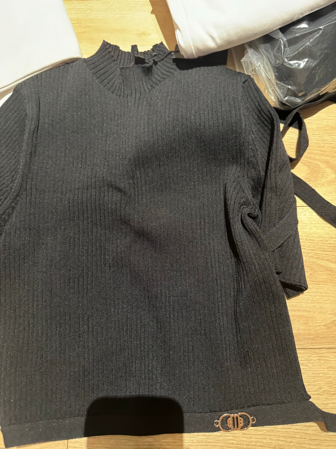 마쥬 니트 크롭탑 리본 hazi 상품이미지2