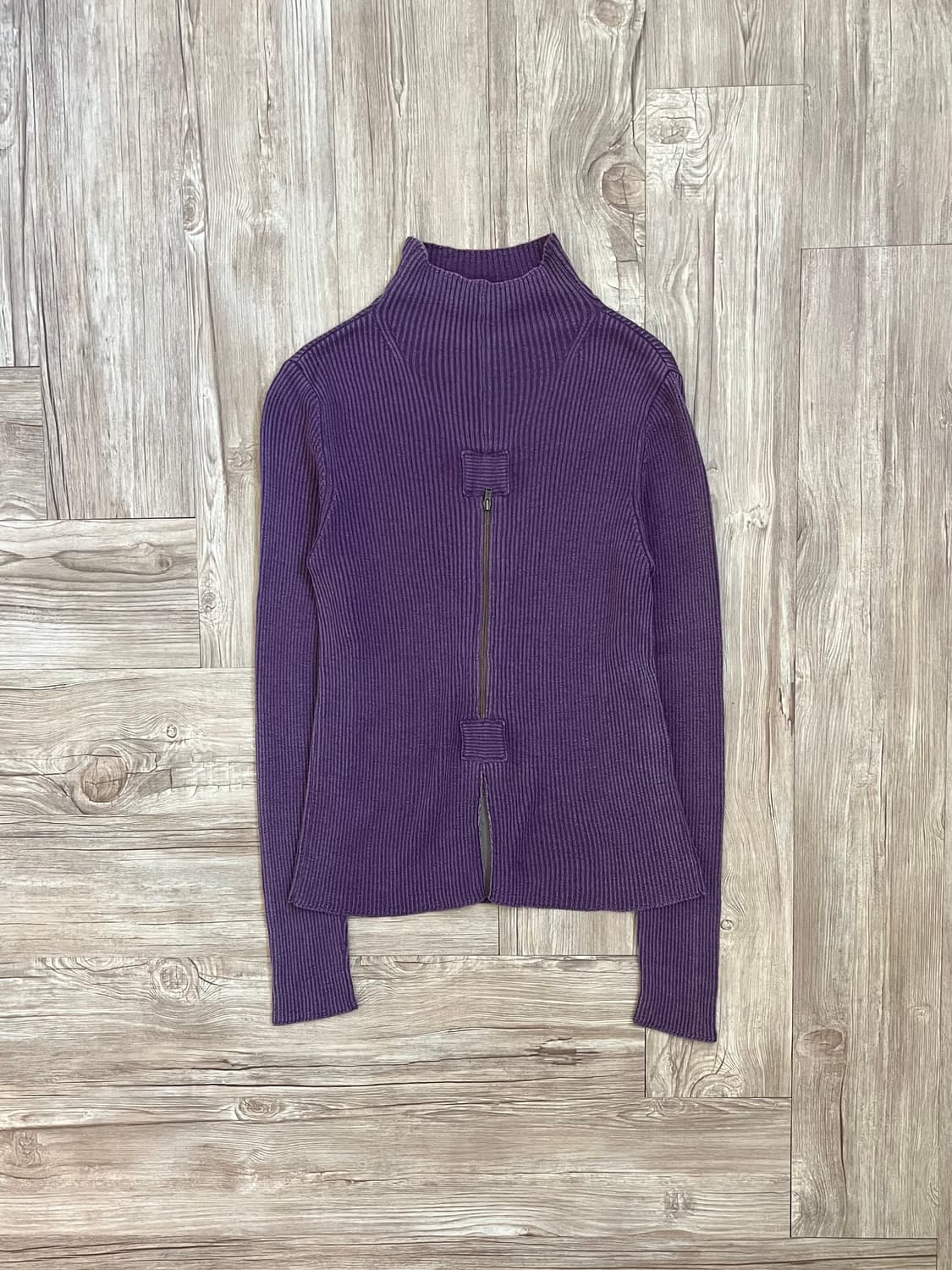 mB 실루엣 퍼플 터틀넥 상품이미지1