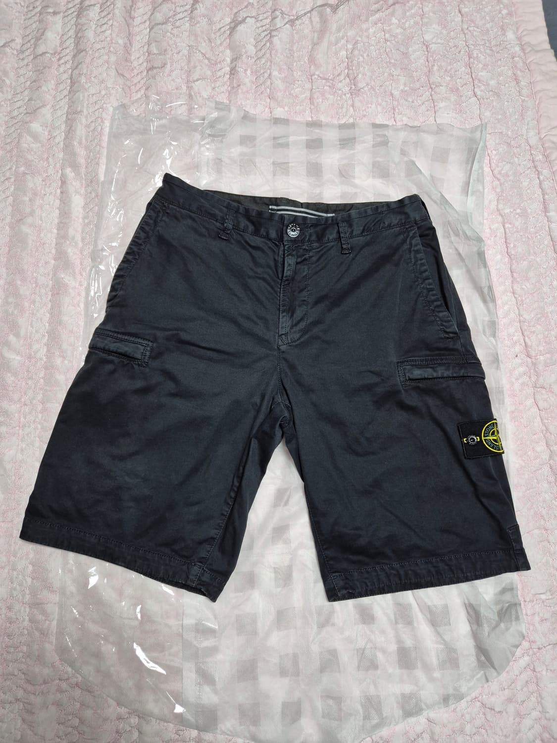 정품 스톤아일랜드 카고반바지 34-XL 블랙 상품이미지1