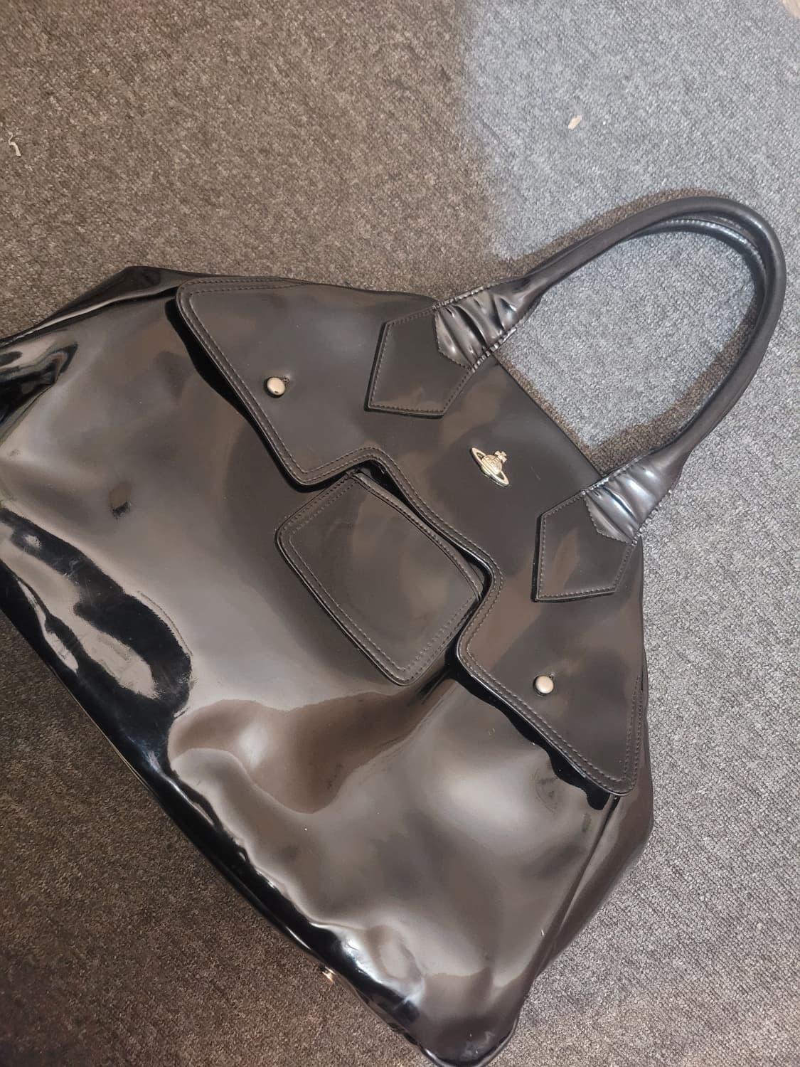 비비안웨스트우드 글로시 호보백 가방 토트백 Y2K 야스민 핸드백 갸루 상품이미지1